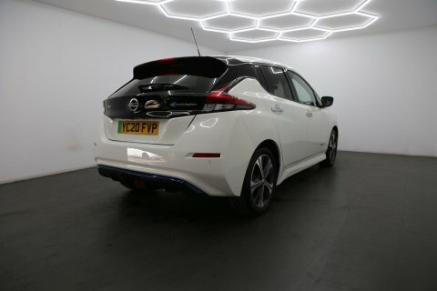 Nissan Leaf 40Kwh Tekna YC20FVP White #4