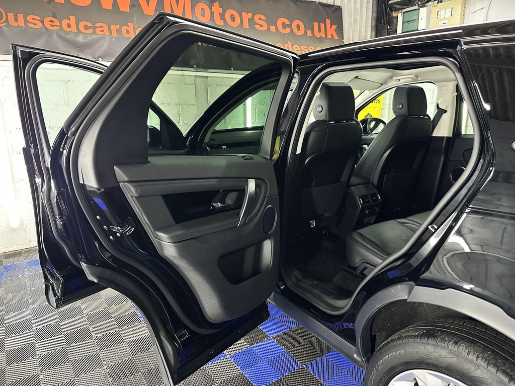 Land Rover Discovery Sport Td4 Hse White #37