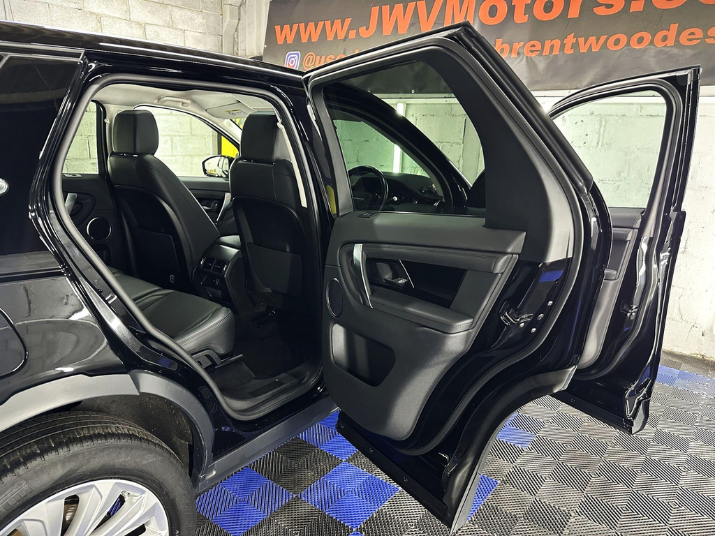 Land Rover Discovery Sport Td4 Hse White #30