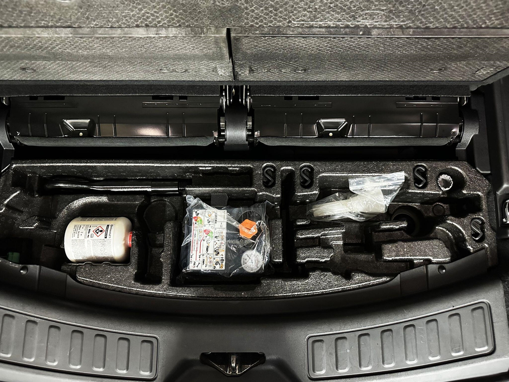 Land Rover Discovery Sport Td4 Hse White #68
