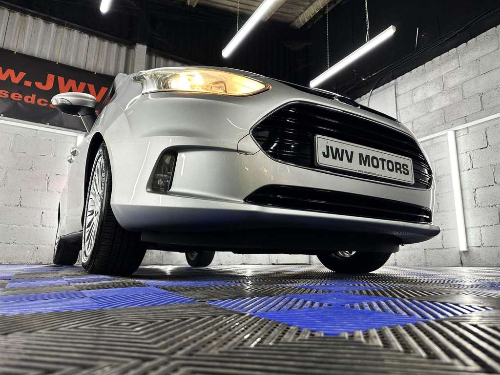 Ford B-Max 1.4 Zetec Euro 5 Gold #40