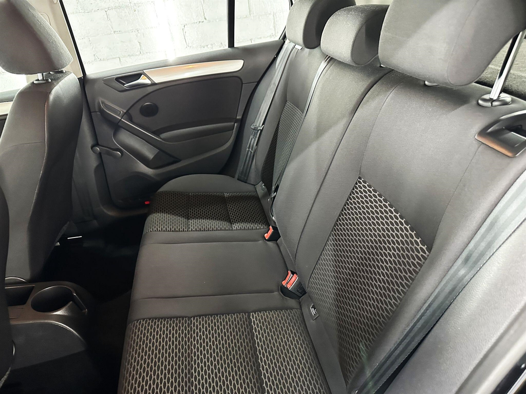 Volkswagen Golf 1.4 Tsi Match Red #35