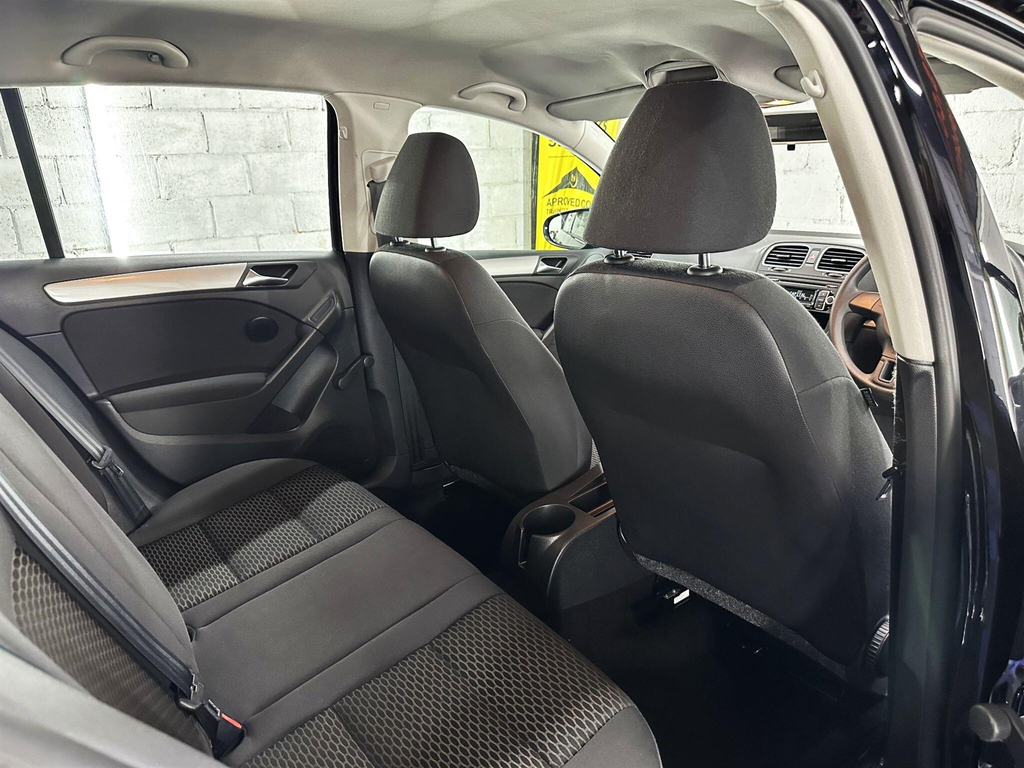 Volkswagen Golf 1.4 Tsi Match Red #29