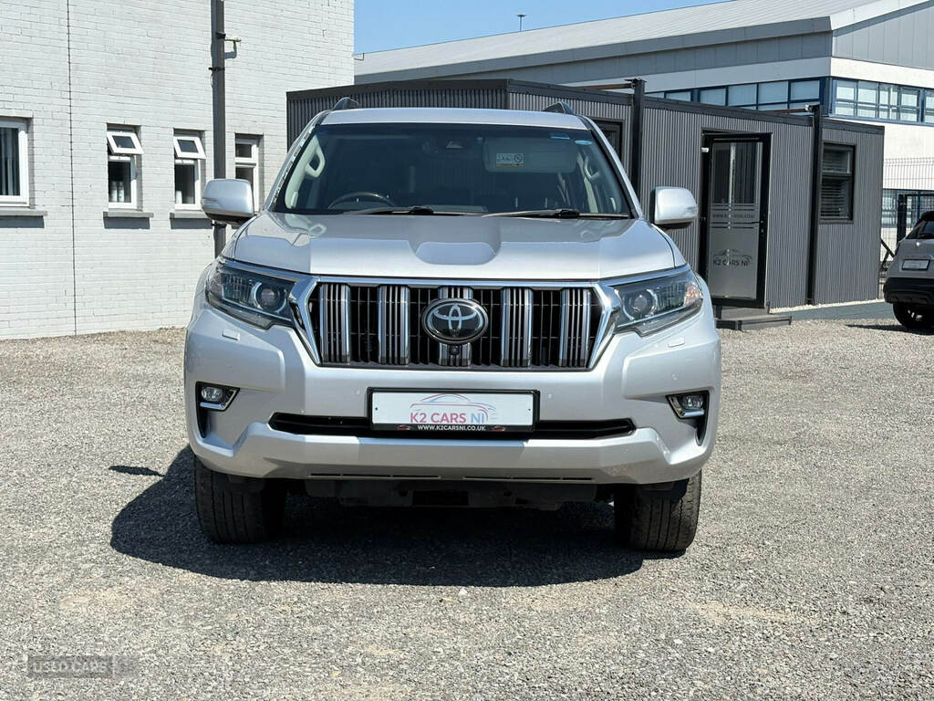 Toyota Land Cruiser 2.8 D-4d Invincible 7 Seats Silver #5