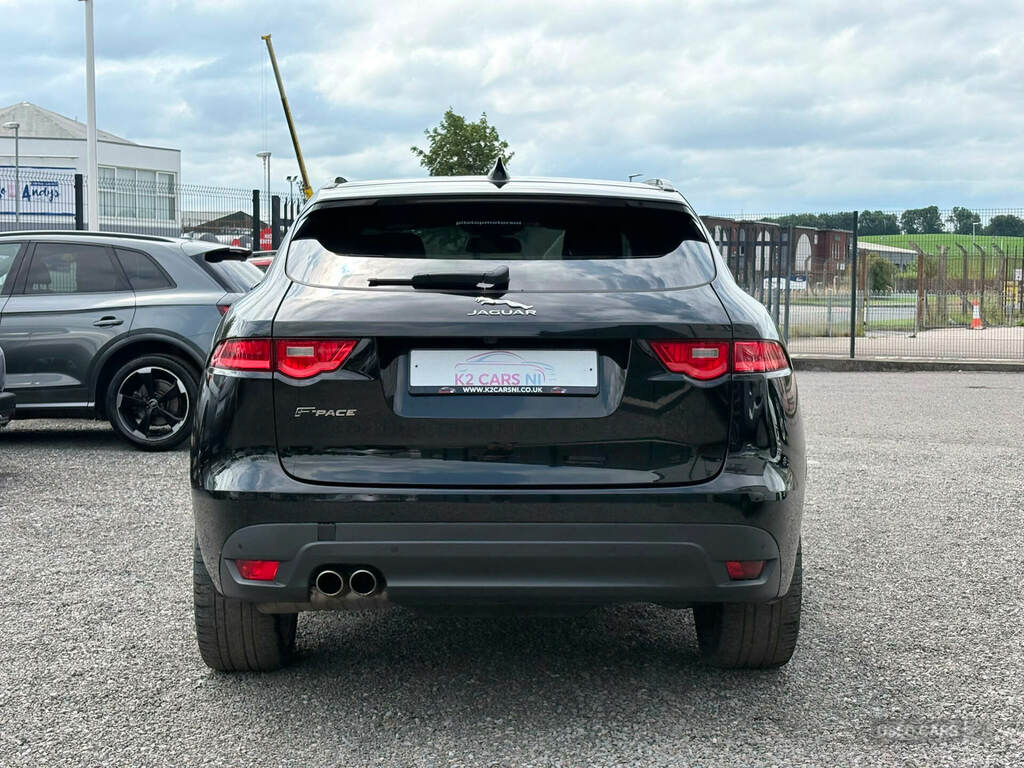 Jaguar F-Pace 2.0D 163 R-sport RX18PNF Black #4