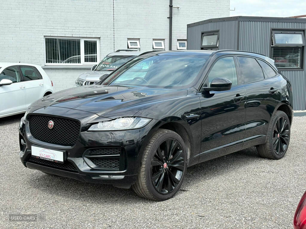 Jaguar F-Pace 2.0D 163 R-sport RX18PNF Black #2