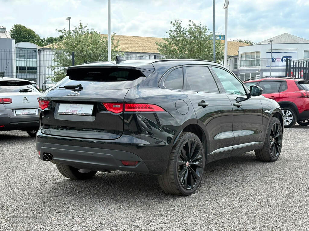 Jaguar F-Pace 2.0D 163 R-sport RX18PNF Black #3