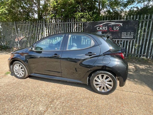 Toyota Yaris Vvt-h Icon E-cvt Euro EA72RWV Black #4