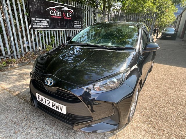 Toyota Yaris Vvt-h Icon E-cvt Euro Black