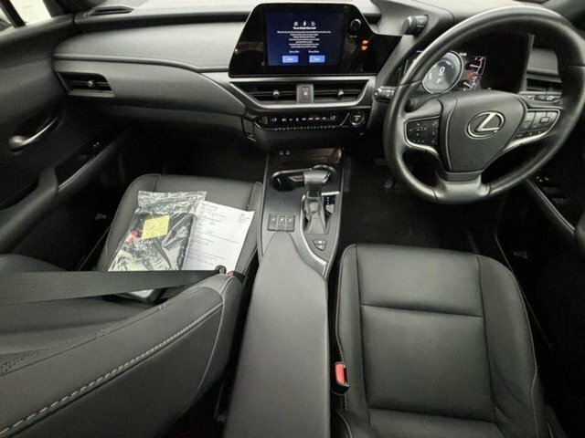 Lexus UX 250H F Sport Design Black #2