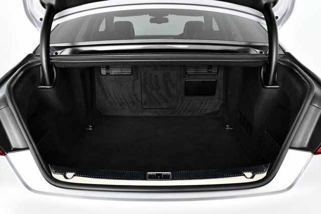 Audi A8 2015 65 3.0 Blue #39