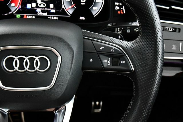 Audi SQ8 Suv Black #32