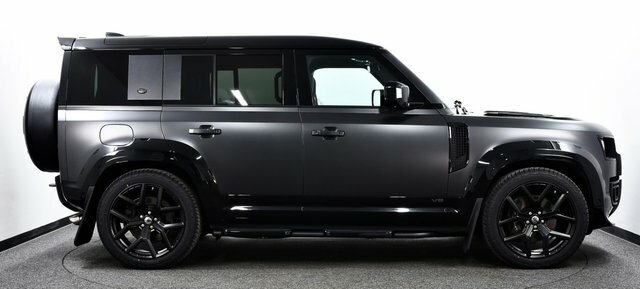 Land Rover Defender 110 3.0 D300 X-dynamic Hse Black #2