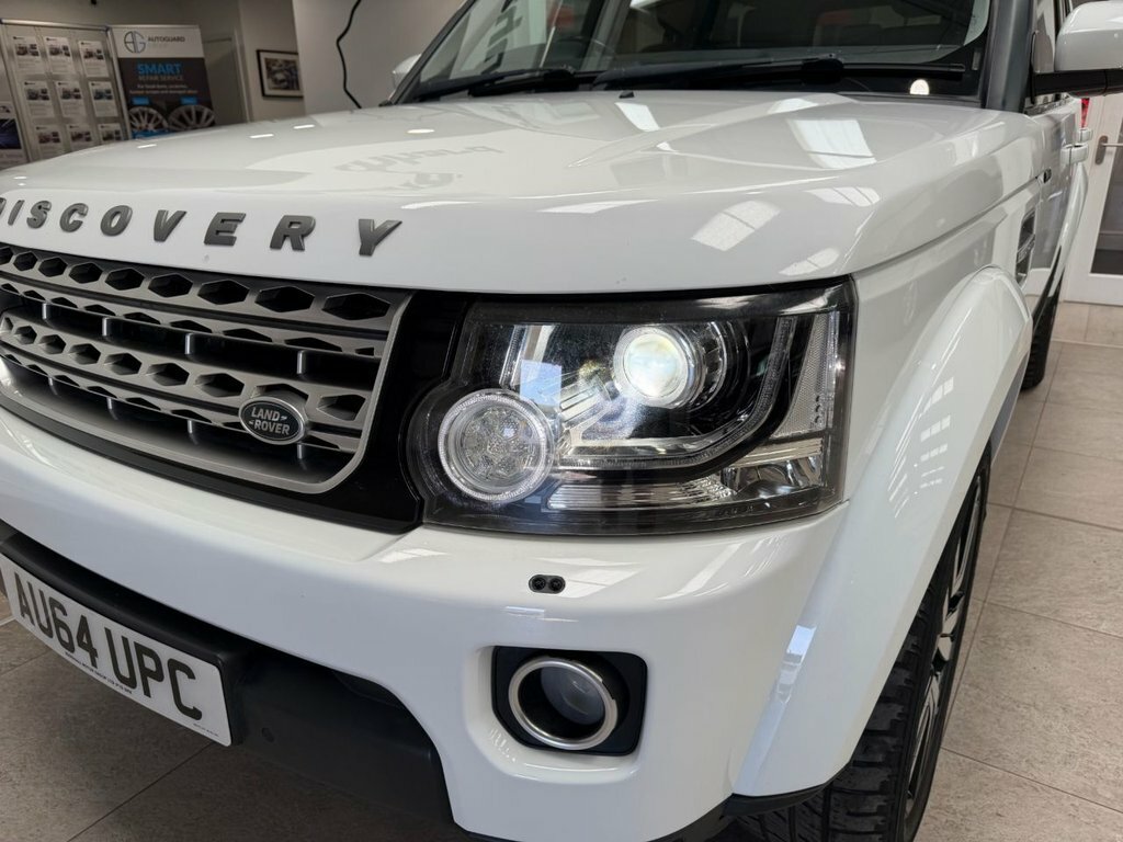 Land Rover Discovery 4 3L Hse White #5
