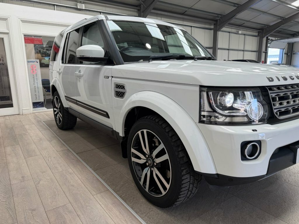 Land Rover Discovery 4 3L Hse White #3