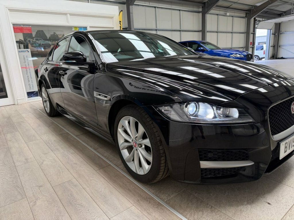 Jaguar XF 2L R-sport Black #3