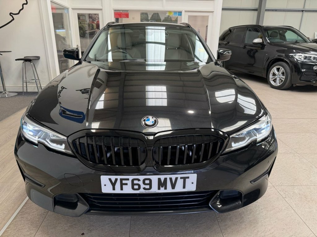 BMW 3 Series 2L Sport Black