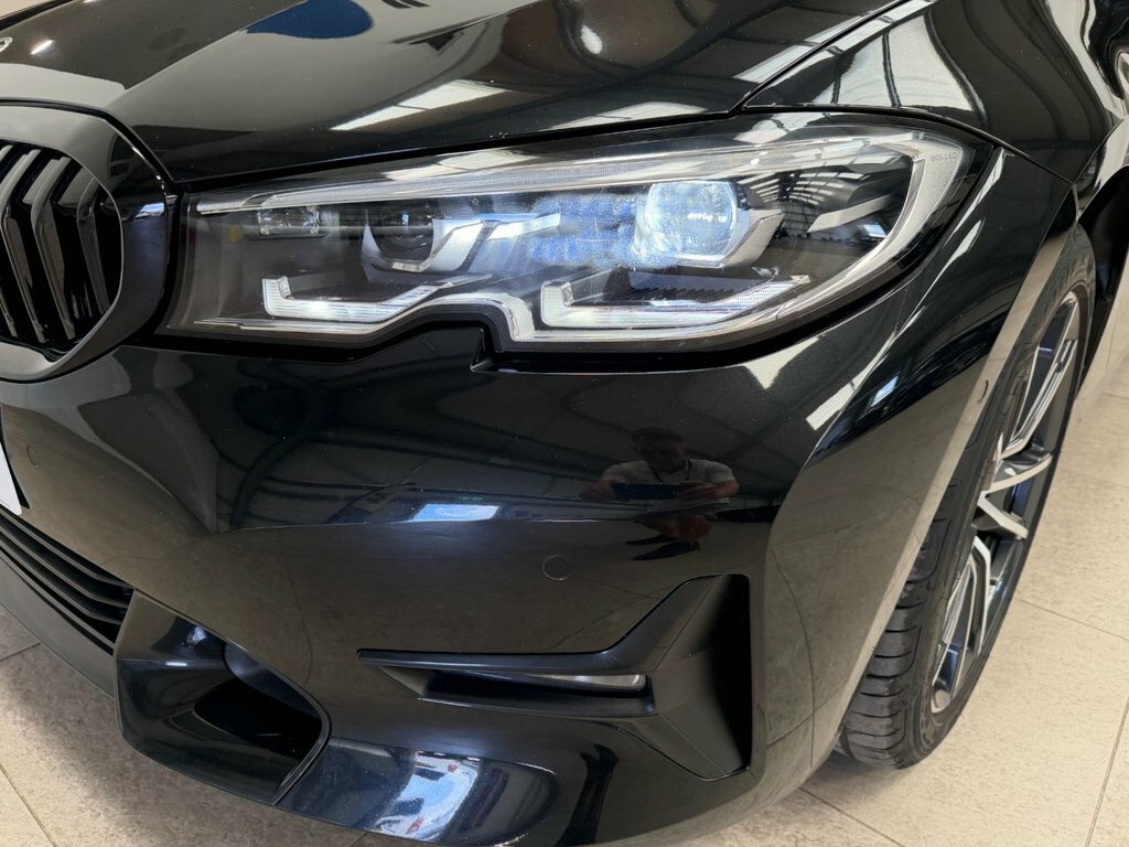 BMW 3 Series 2L Sport YF69MVT Black #6