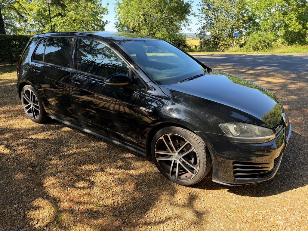 Volkswagen Golf 2L Gtd Black #5