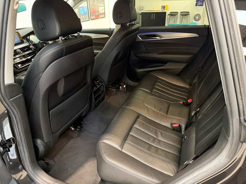 BMW 6 Series Gran Turismo 3L M Sport Blue #36