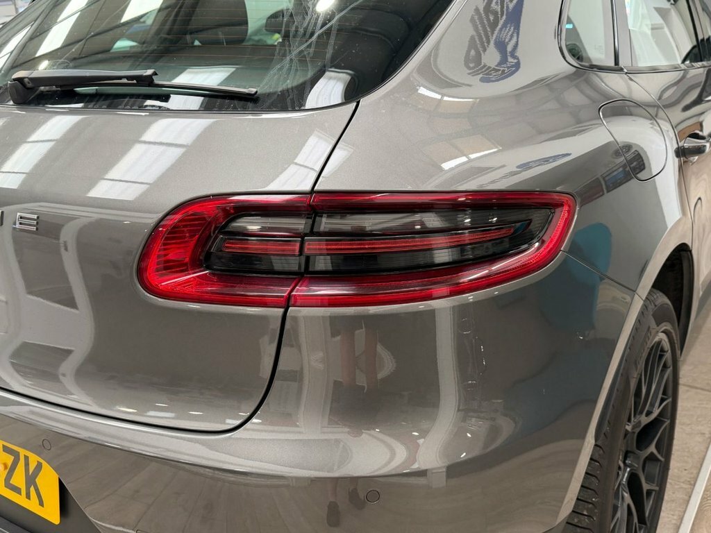 Porsche Macan 2.0T Suv Pdk 4Wd Euro 6 S S 245 Ps White #18