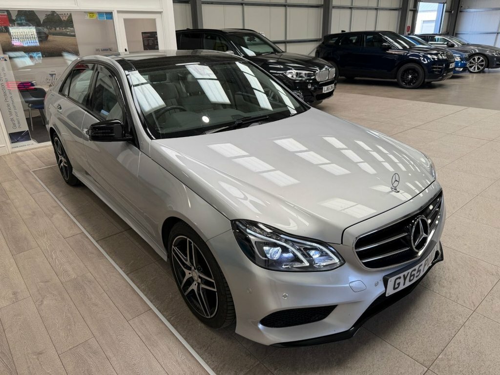 Mercedes-Benz E Class 3L Amg Night Edition Silver #5