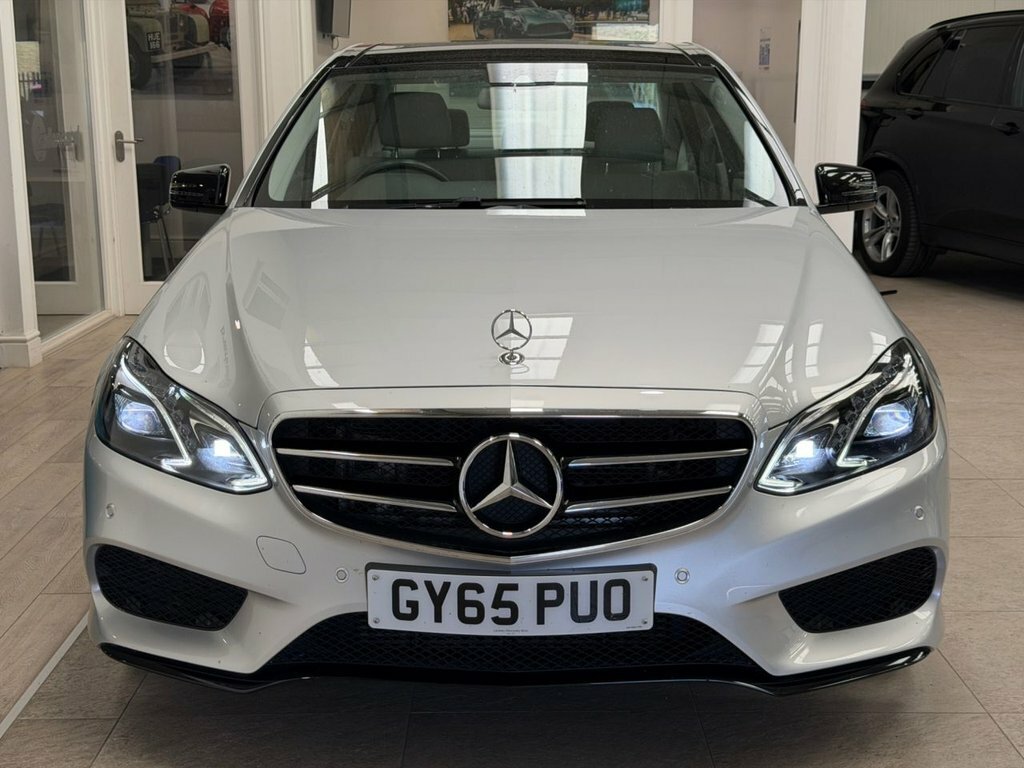 Mercedes-Benz E Class 3L Amg Night Edition Silver