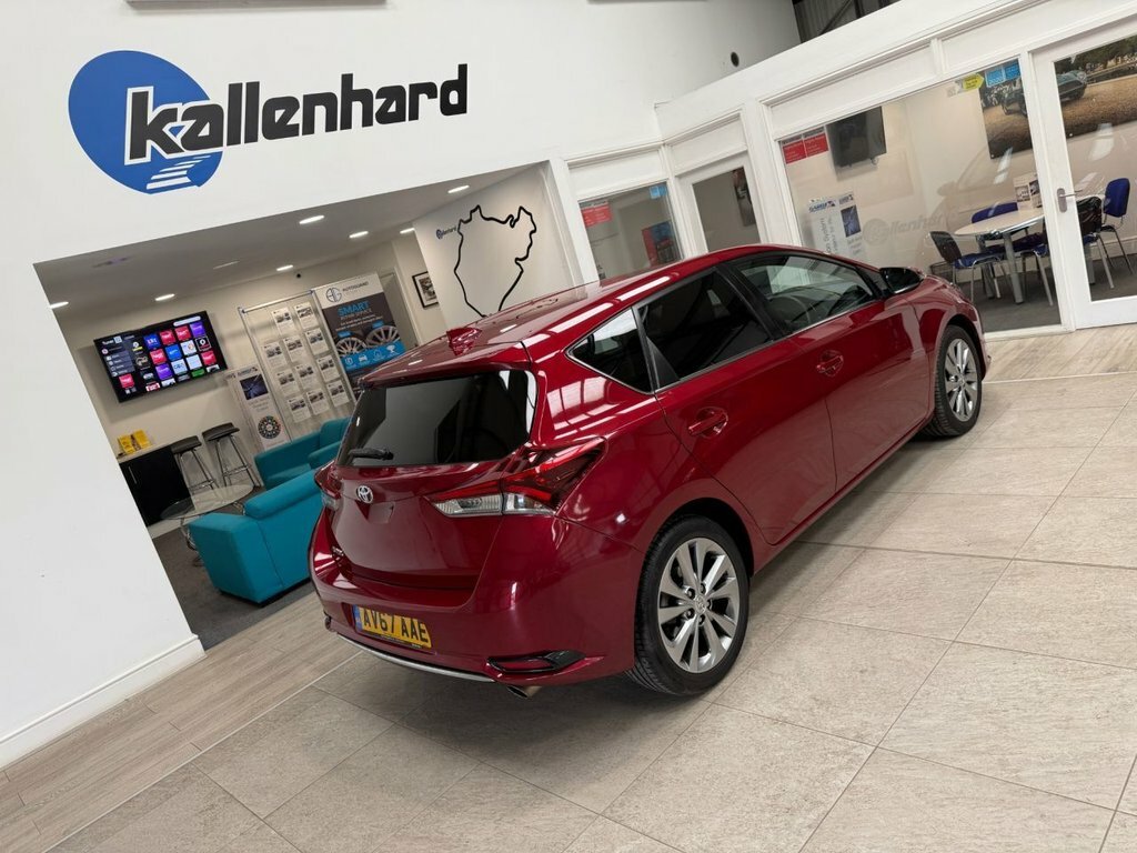 Toyota Auris 1.2L Excel Red #2