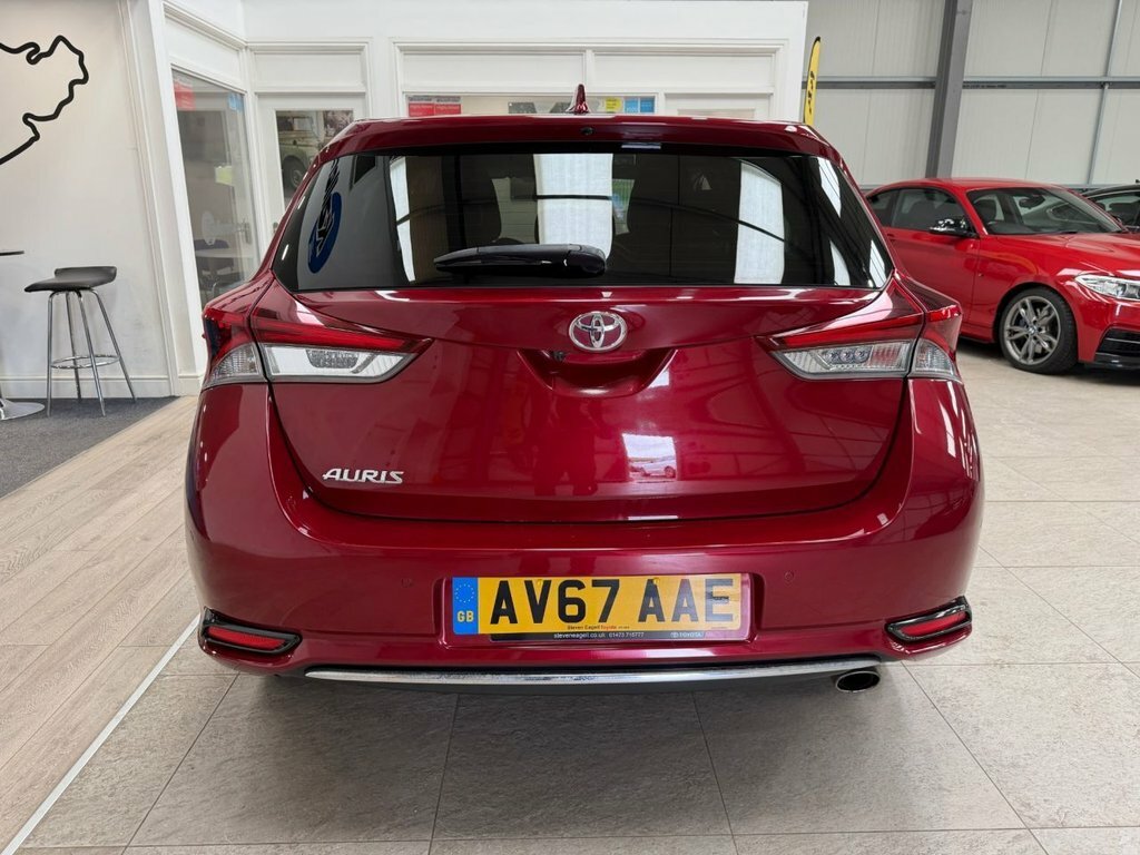 Toyota Auris 1.2L Excel Red #4