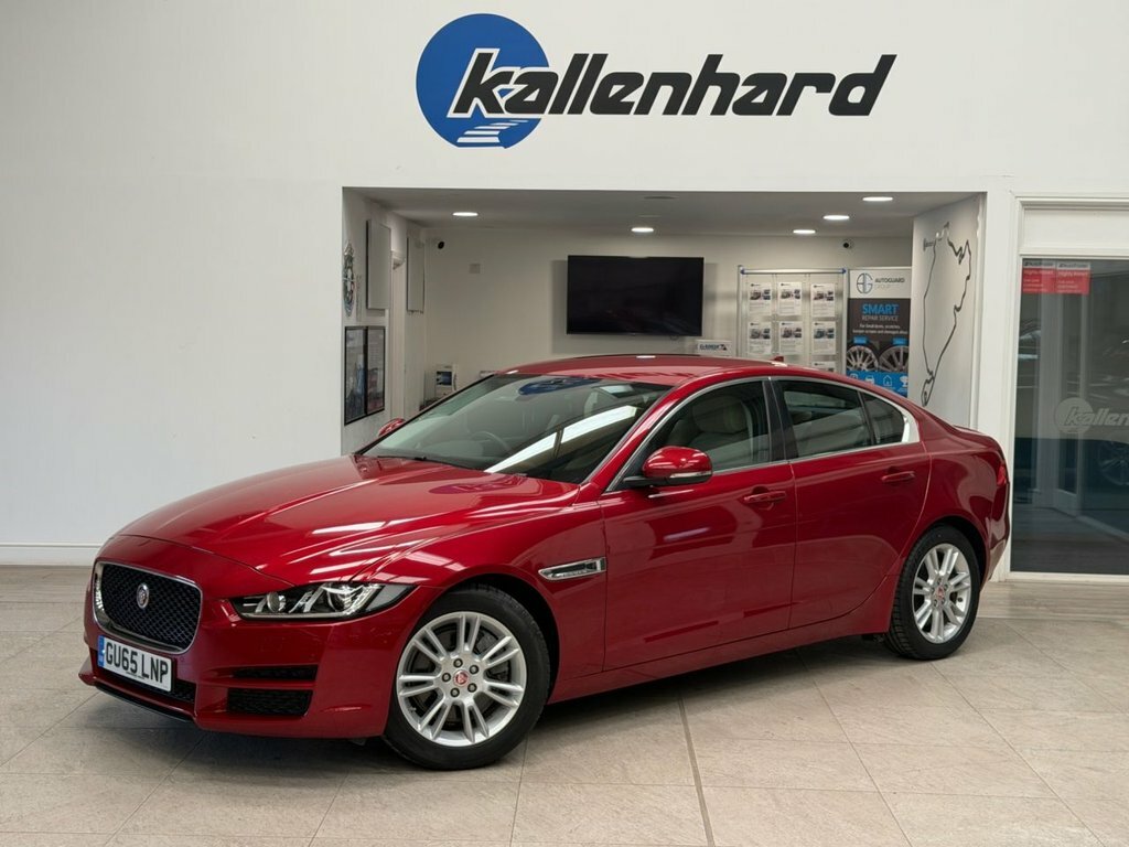 Jaguar XE 2L Prestige Red