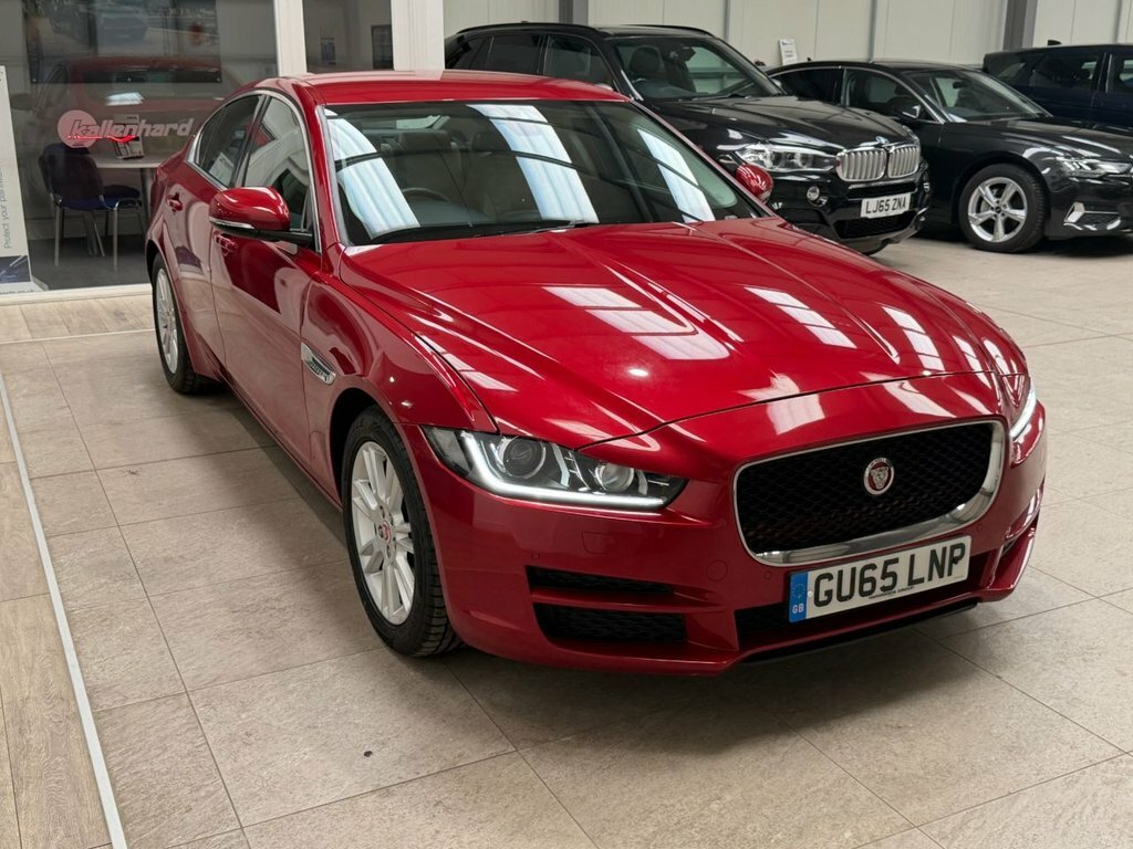 Jaguar XE Gtdi R-sport Saloon 2.0 Gtdi R-sport White #7