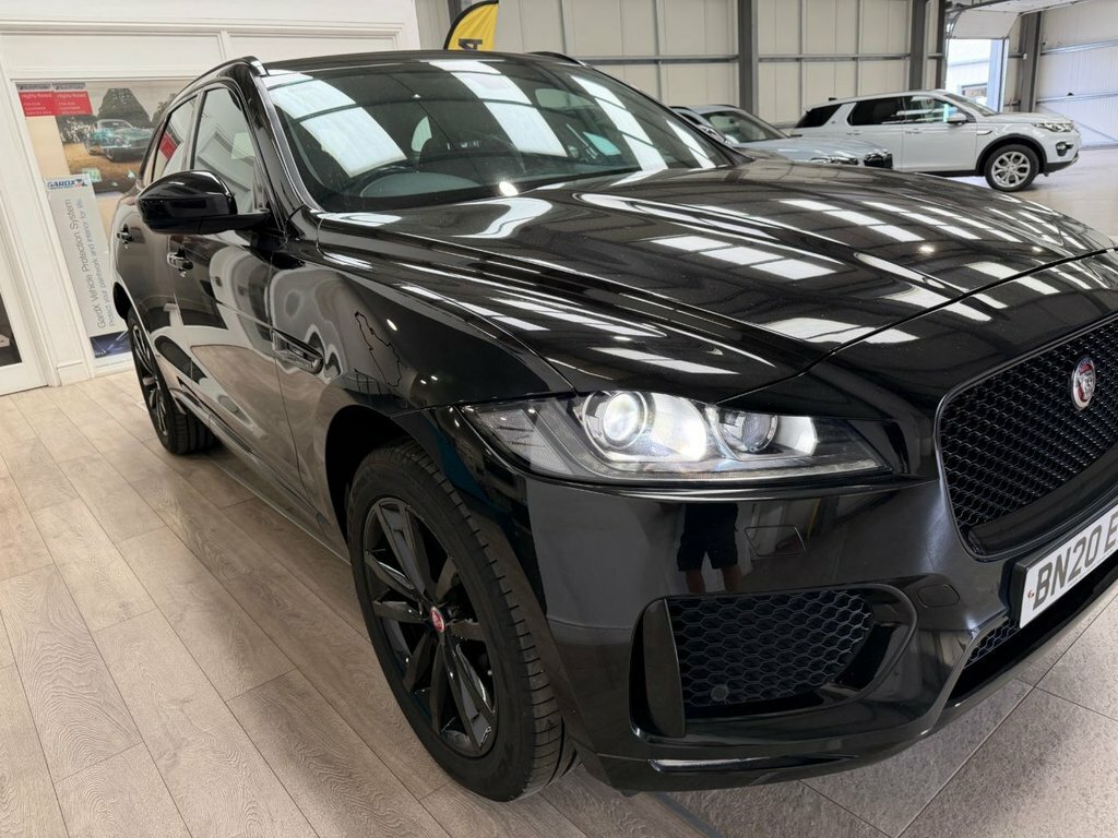 Jaguar F-Pace 2L Chequered Flag BN20EDO Black #6
