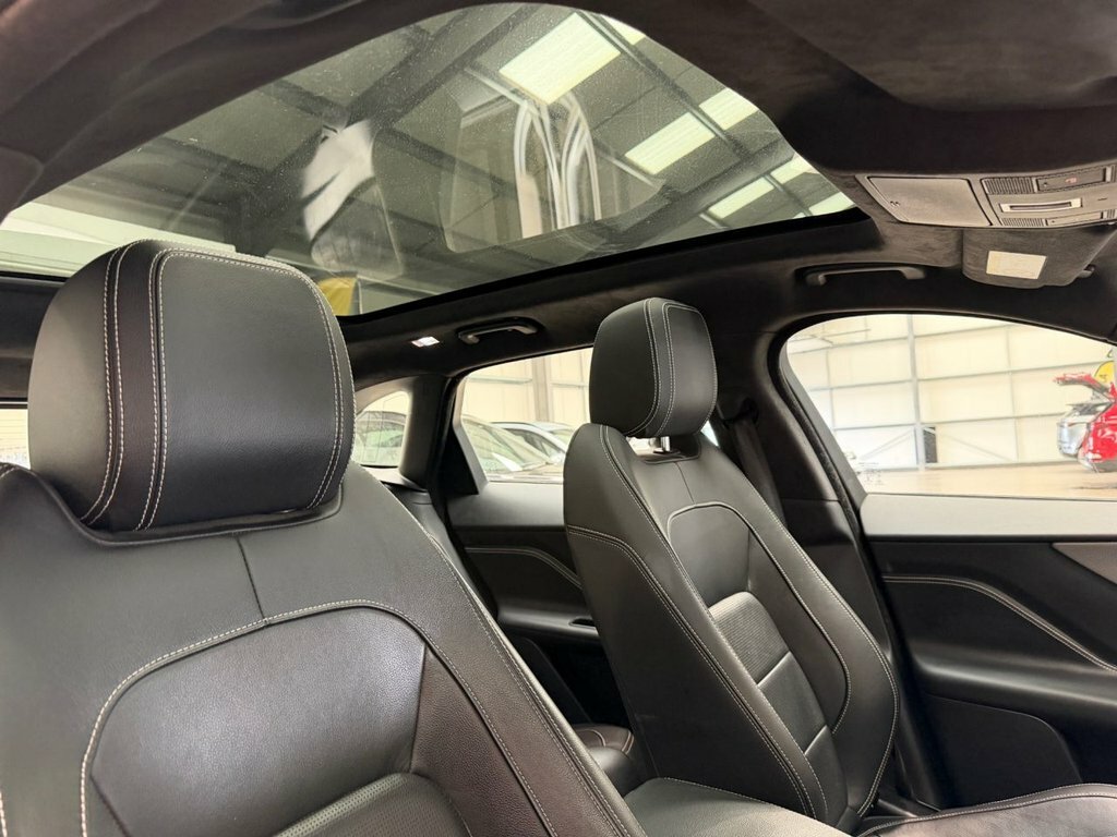 Jaguar F-Pace 2L Chequered Flag BN20EDO Black #4
