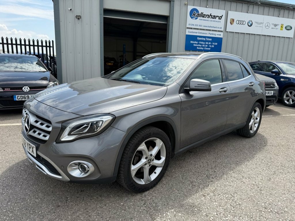 Mercedes-Benz GLA Class 2.1L Sport Grey