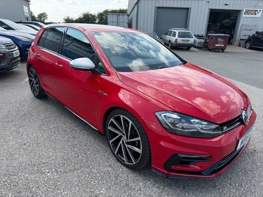 Volkswagen Golf 2L R Red #5