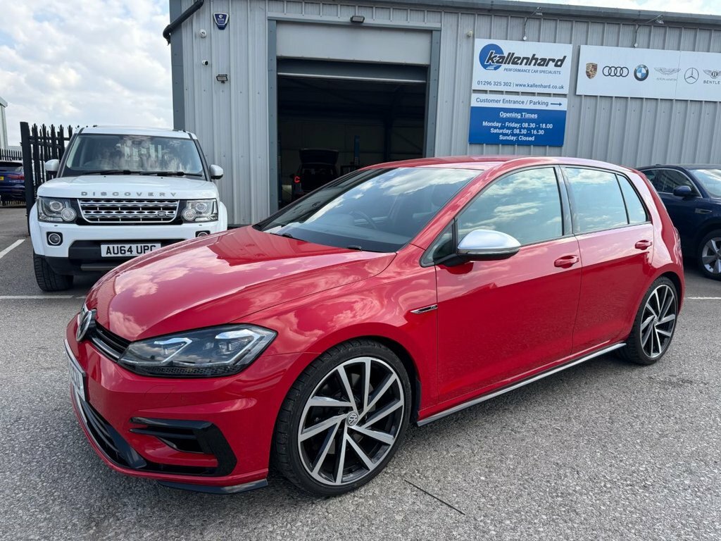 Volkswagen Golf 2L R Red