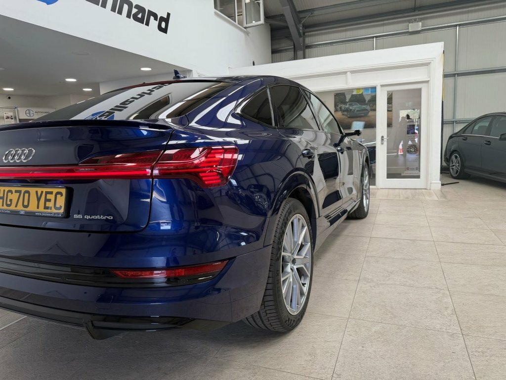 Audi E-tron Quattro Sport Black #27