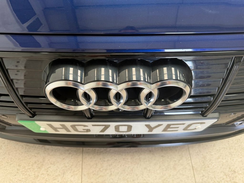 Audi E-tron Quattro Sport Black #8