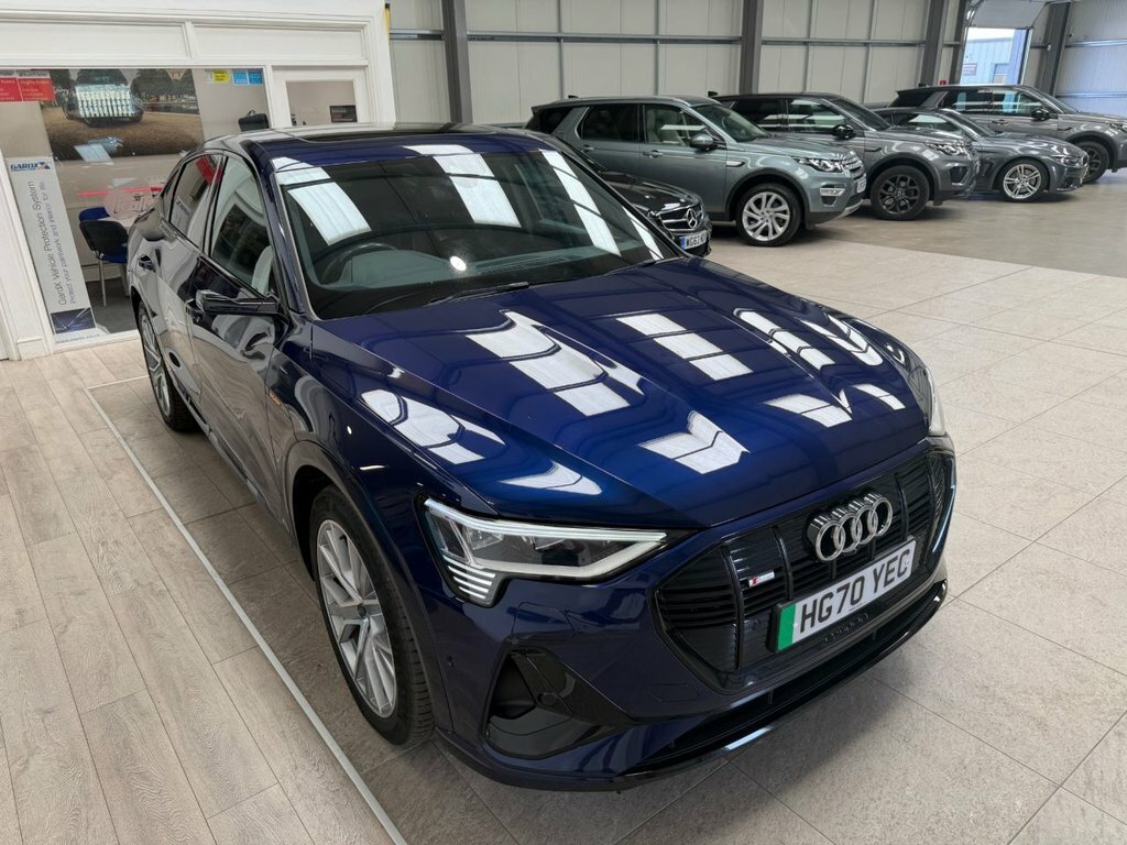 Audi E-tron Quattro Sport Black #7