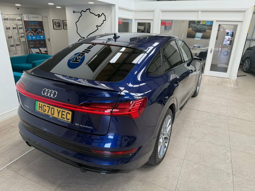 Audi E-tron Quattro Sport Black #26