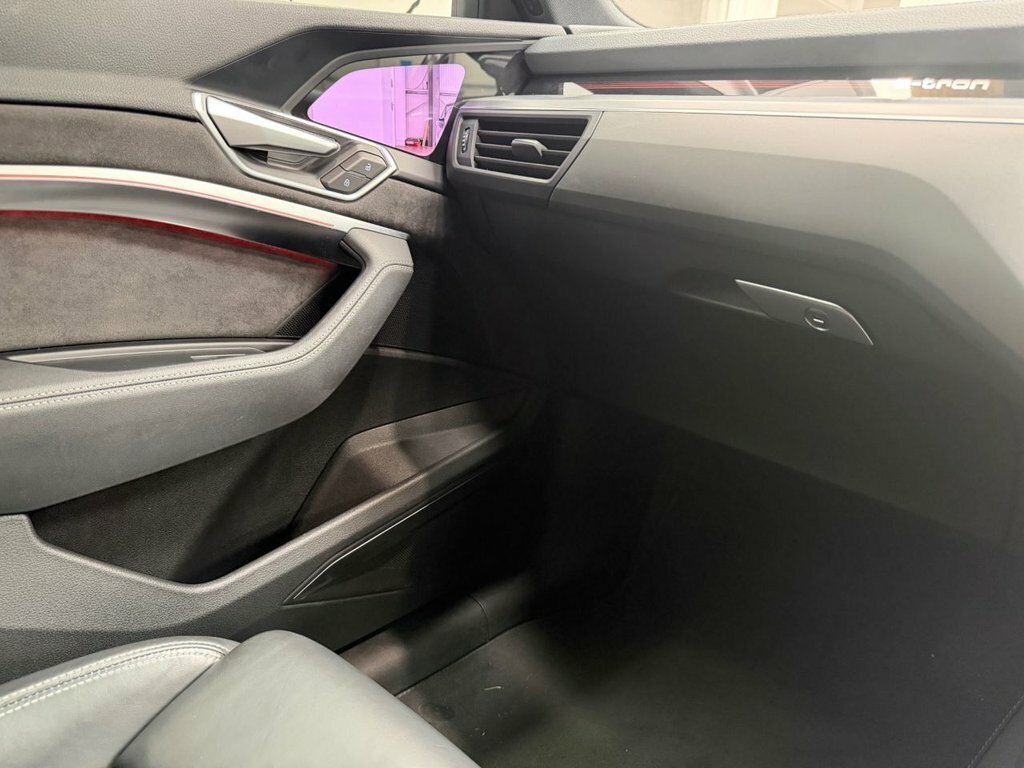 Audi E-tron Quattro Sport Black #45
