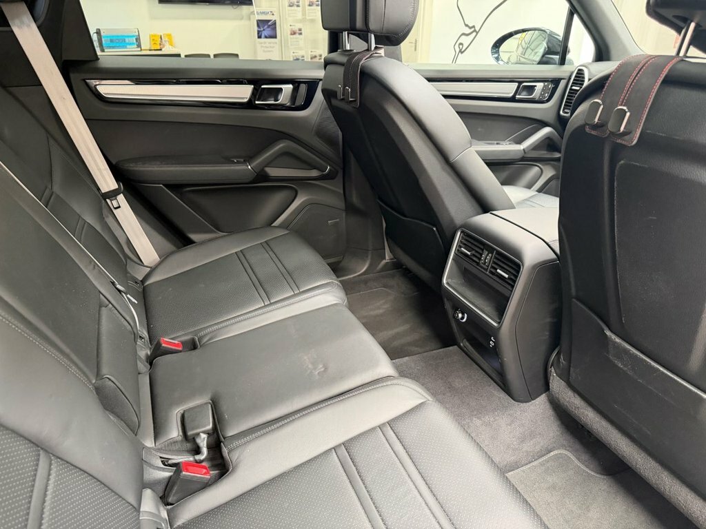 Porsche Cayenne Cayenne E-hybrid Coup Platinum Edition 2022 Black #26