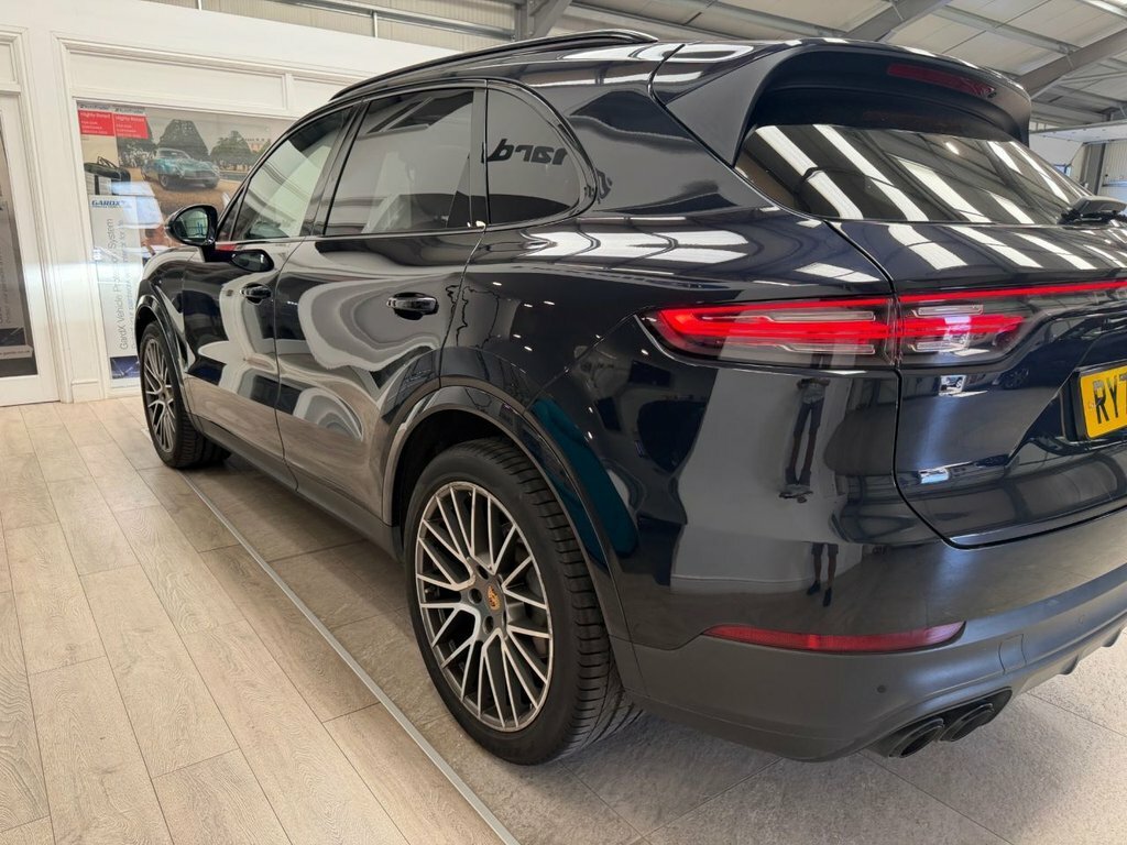 Porsche Cayenne Cayenne E-hybrid Coup Platinum Edition 2022 Black #20