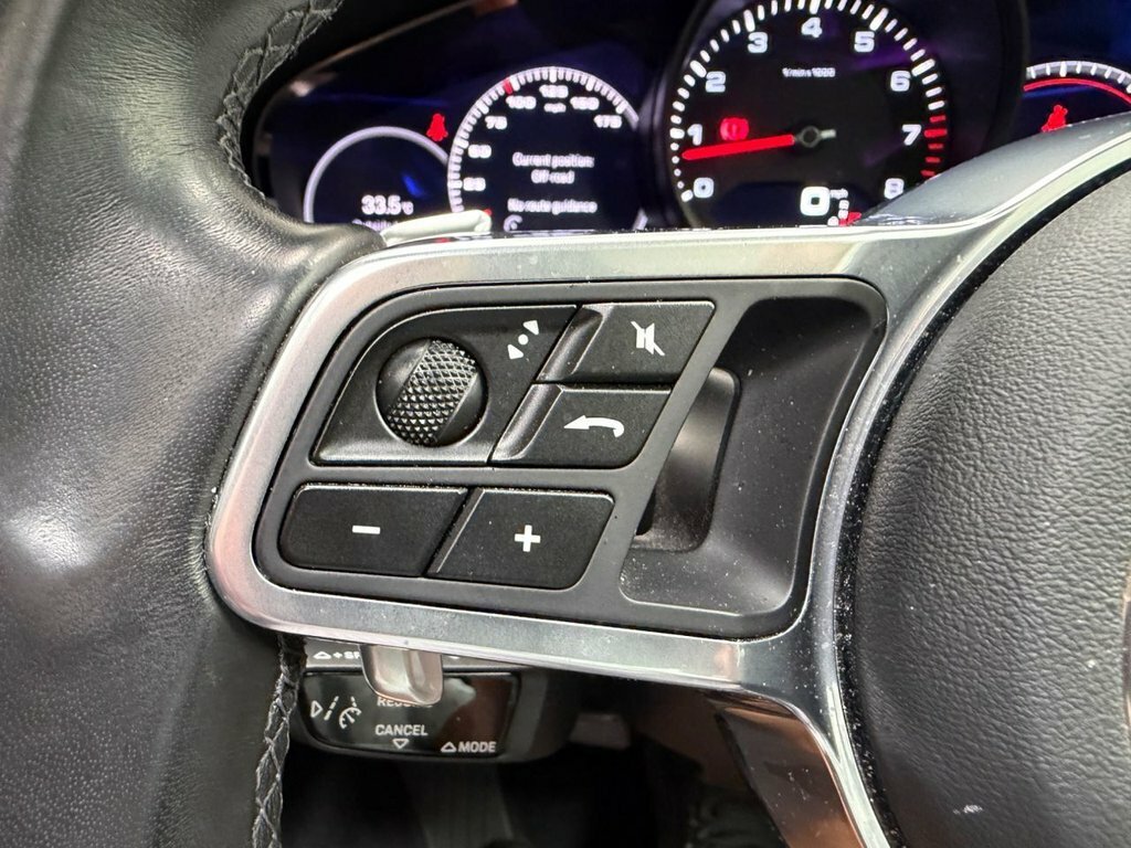 Porsche Cayenne Cayenne E-hybrid Coup Platinum Edition 2022 Black #33