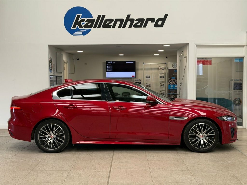 Jaguar XE 2.0 P250 R-dynamic Black Saloon Black #10
