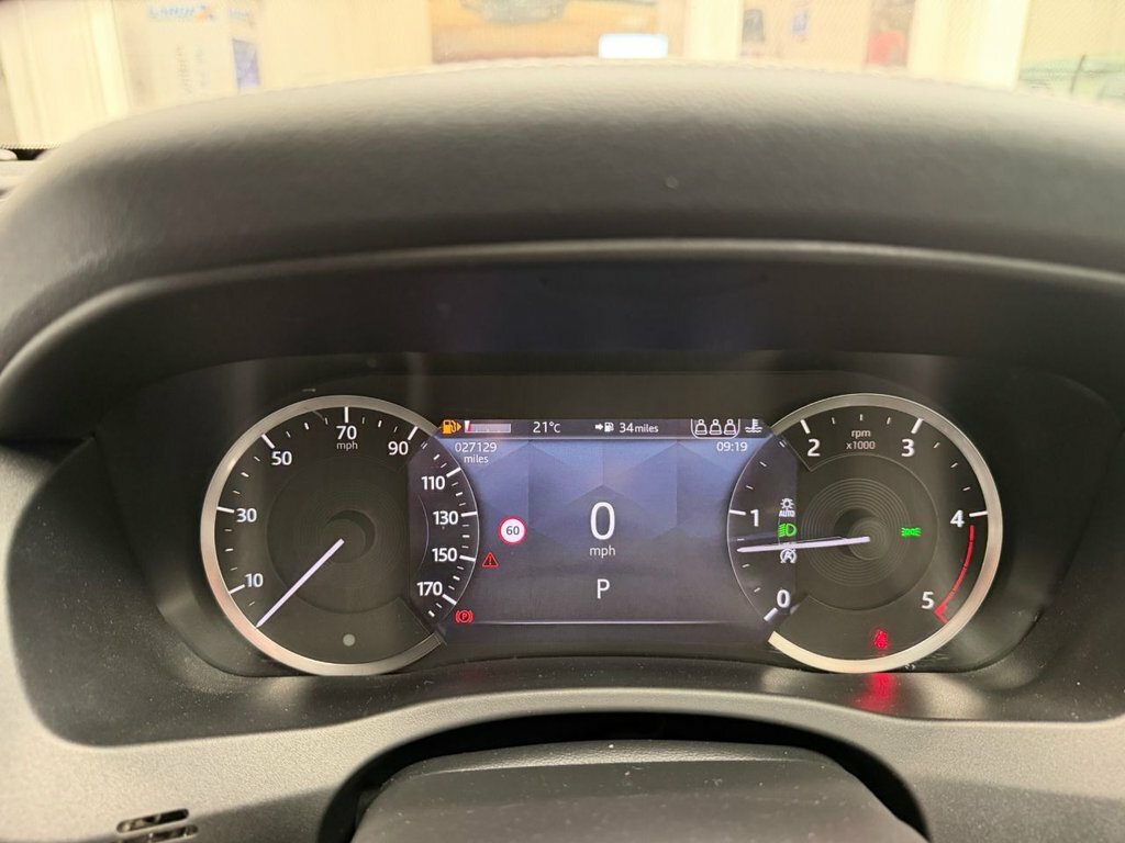Jaguar XE 2.0 P250 R-dynamic Black Saloon Black #21