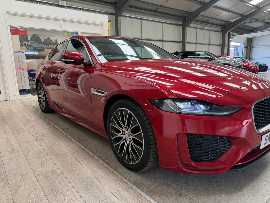 Jaguar XE 2L R-dynamic S Red #2
