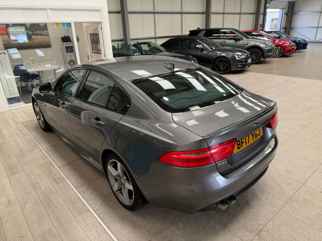Jaguar XE R-sport Red #16