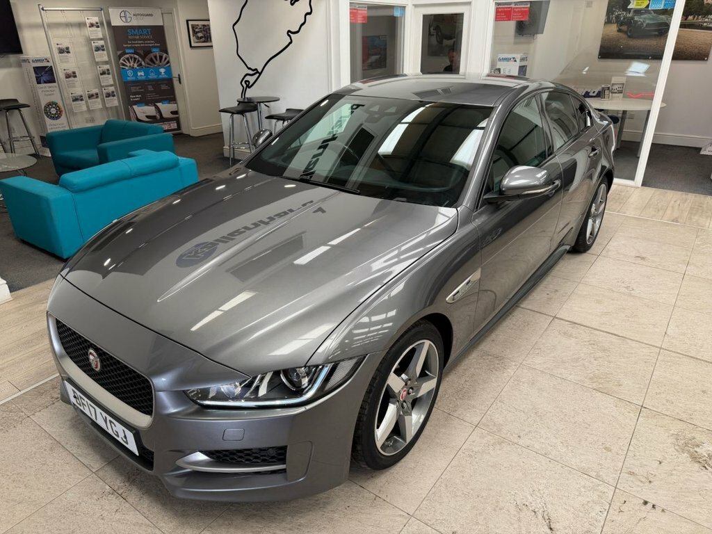 Jaguar XE 2L R-sport Grey #6