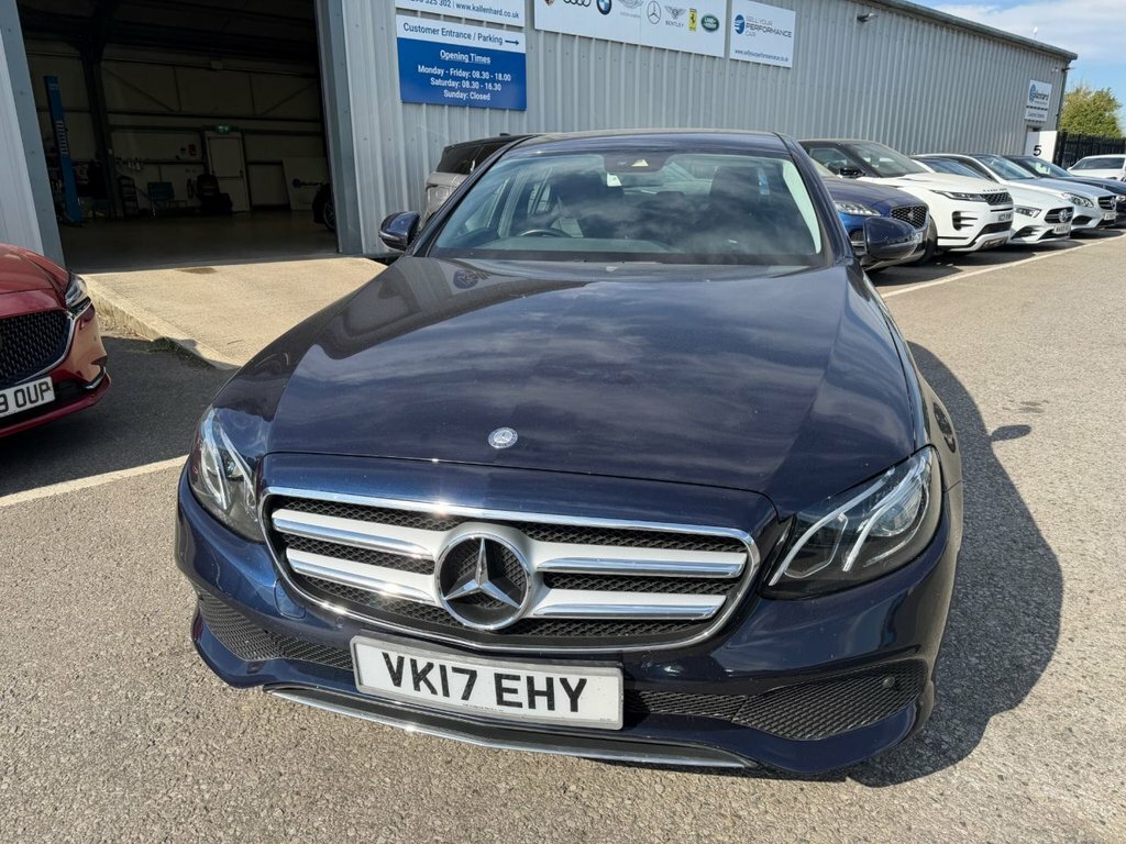 Mercedes-Benz E Class 3L Se Blue #6